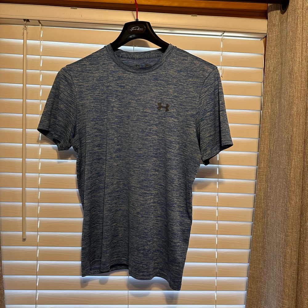 Under Armour Men's Blue T-Shirt